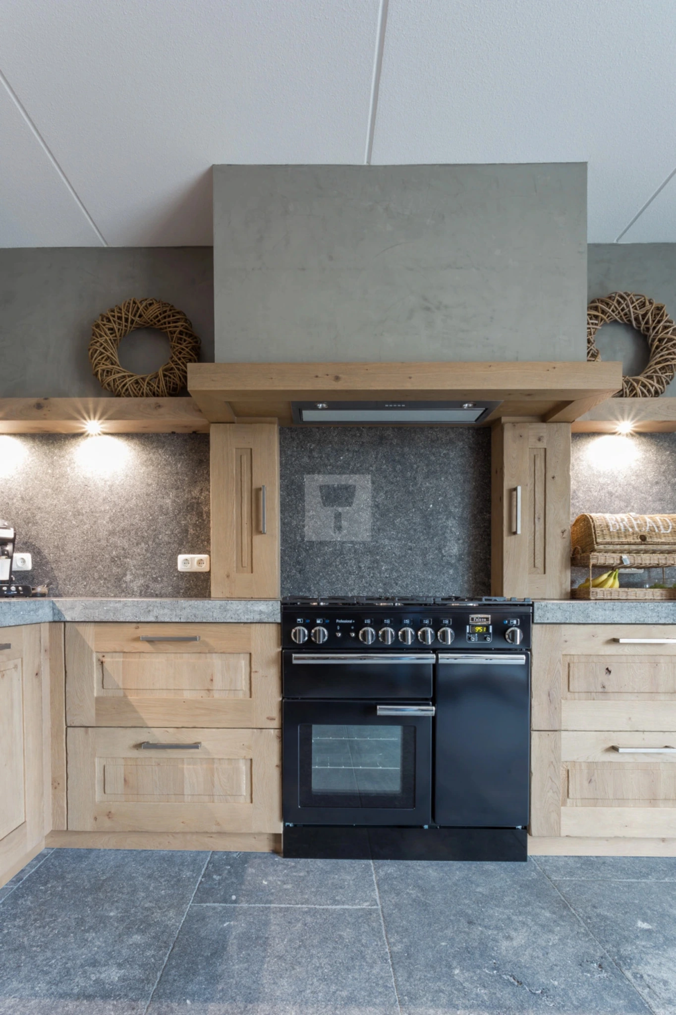 Küchenrückwand aus Naturstein: eine elegante Wahl für Ihre Küche