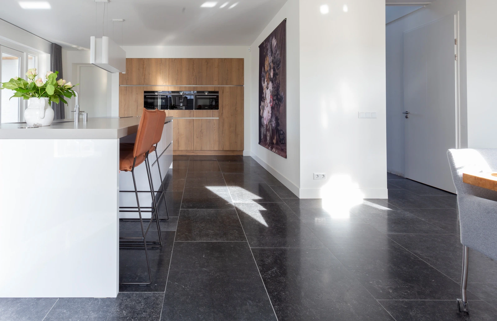 The advantages of a Belgian Bluestone floor in your home 